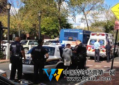 警方事后带走涉及打斗的中国人