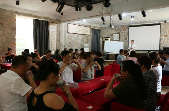 中国特许与连锁大事：第八季特训营盛大开讲